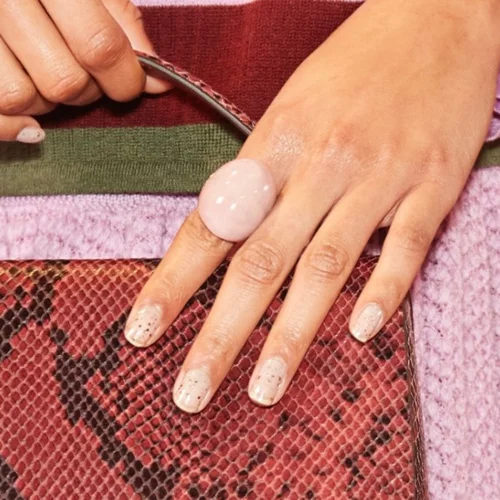 Nail Fever: Αυτές είναι οι πιο δυνατές τάσεις στα νύχια που θα κάνουν αίσθηση 
